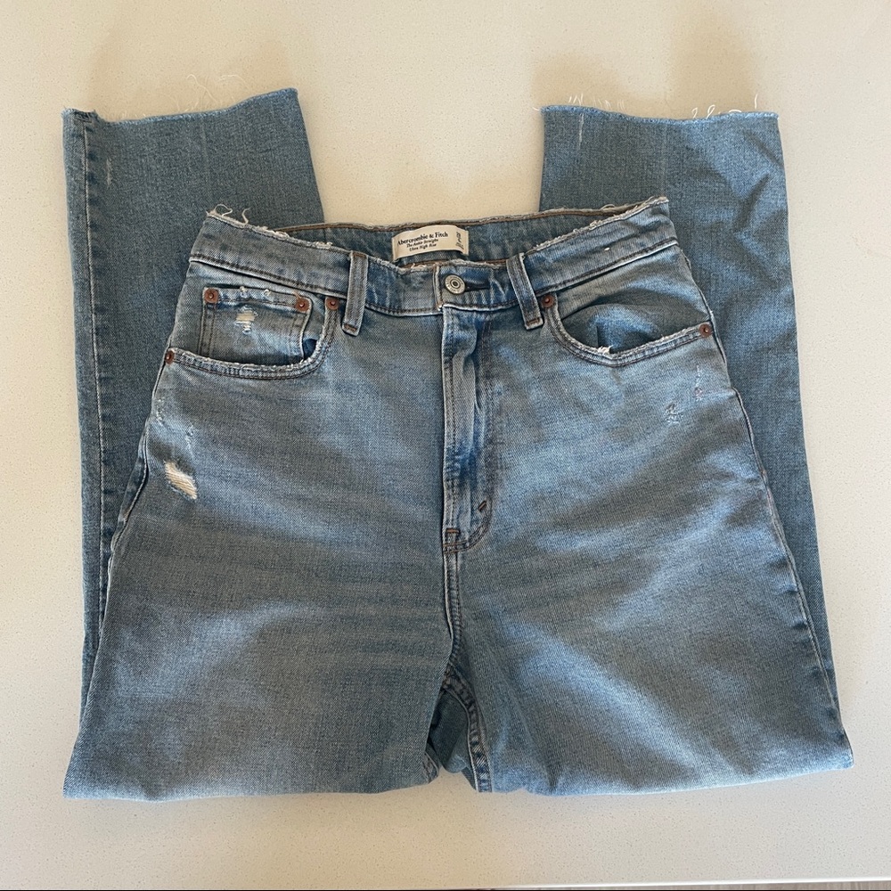 Abercrombie Ultra High Rise Ankle Straight Jeans